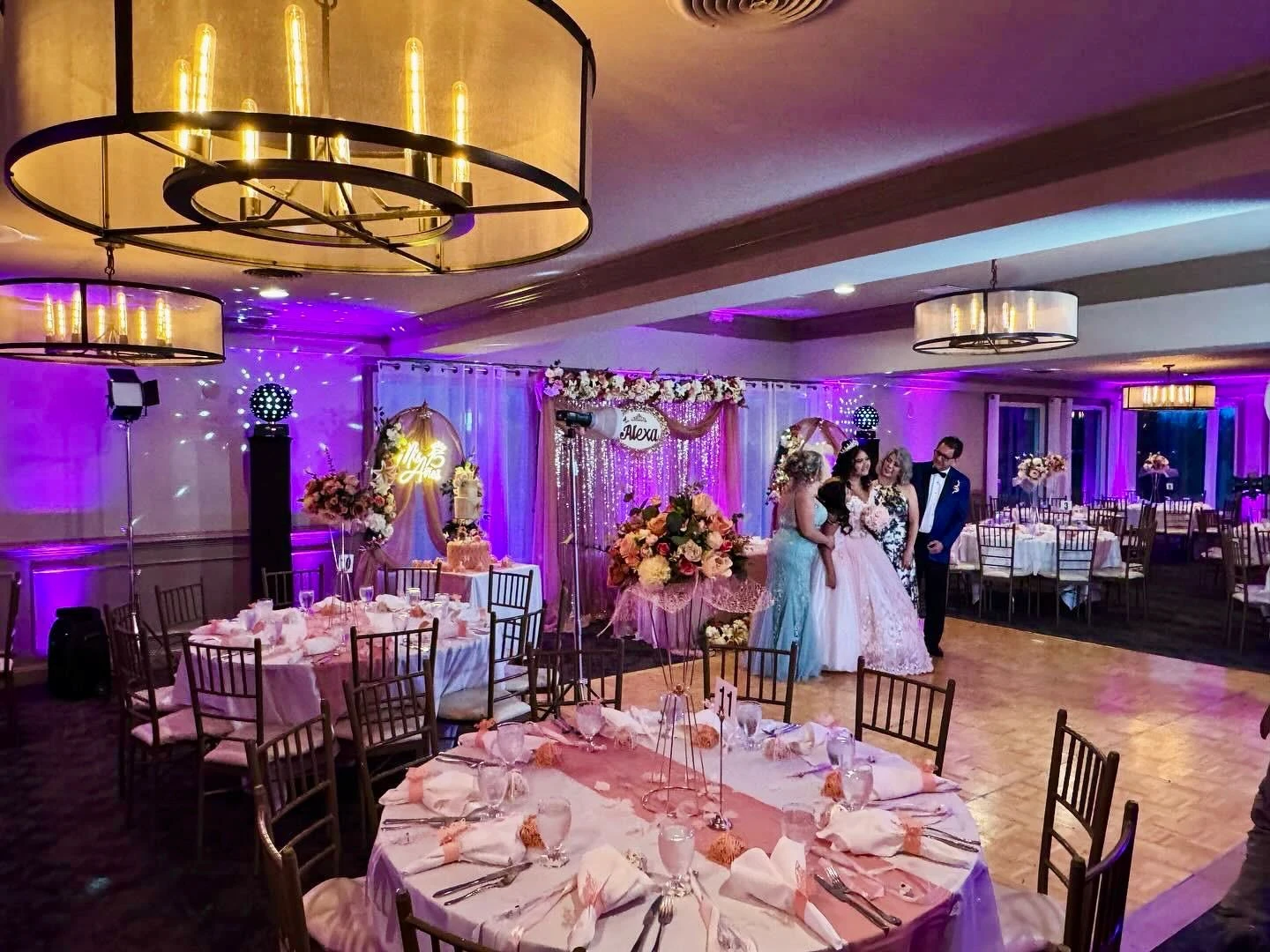 Master Productions Events | Experts in event planning, DJs, sound, and lighting.