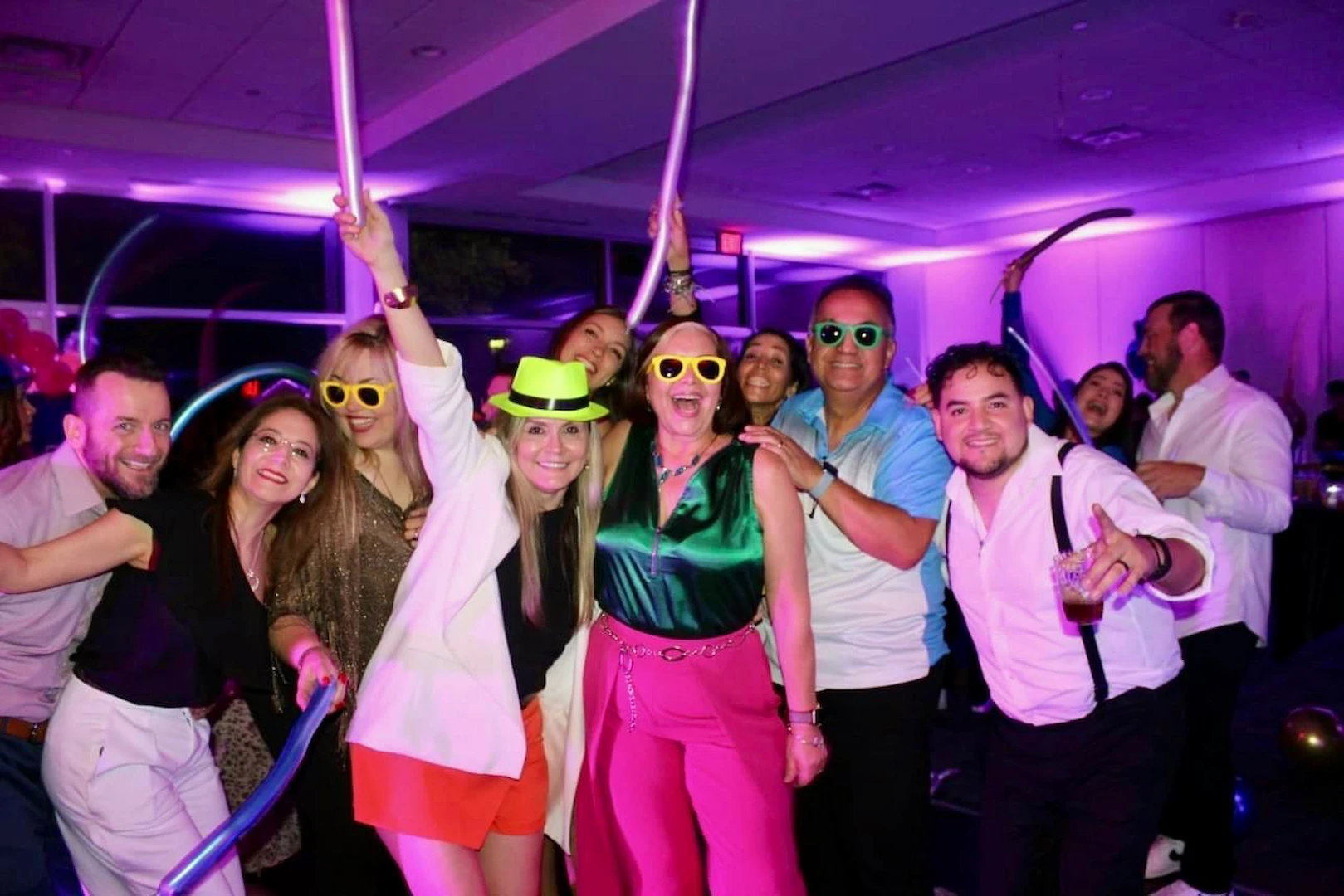 Master Productions Events | Experts in event planning, DJs, sound, and lighting.