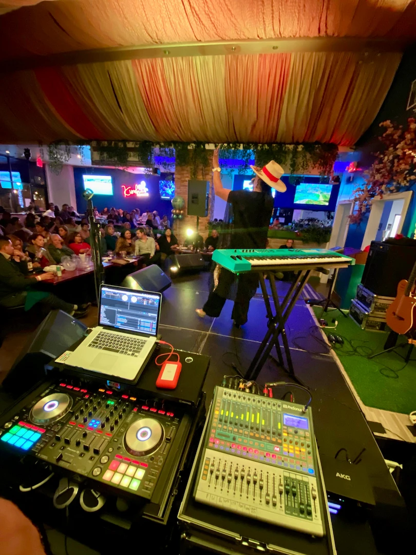 Master Productions Events | Experts in event planning, DJs, sound, and lighting.