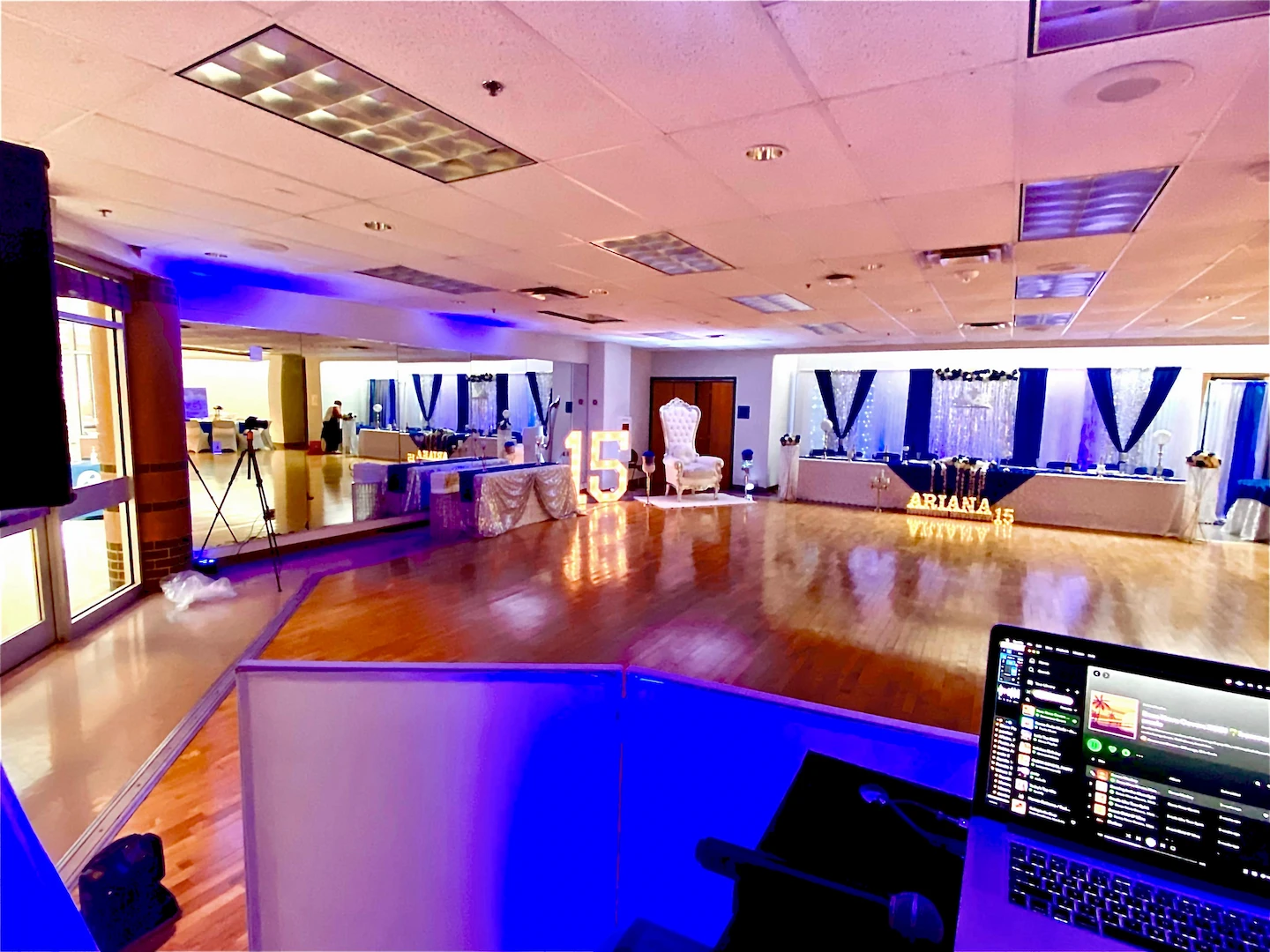 Master Productions Events | Experts in event planning, DJs, sound, and lighting.