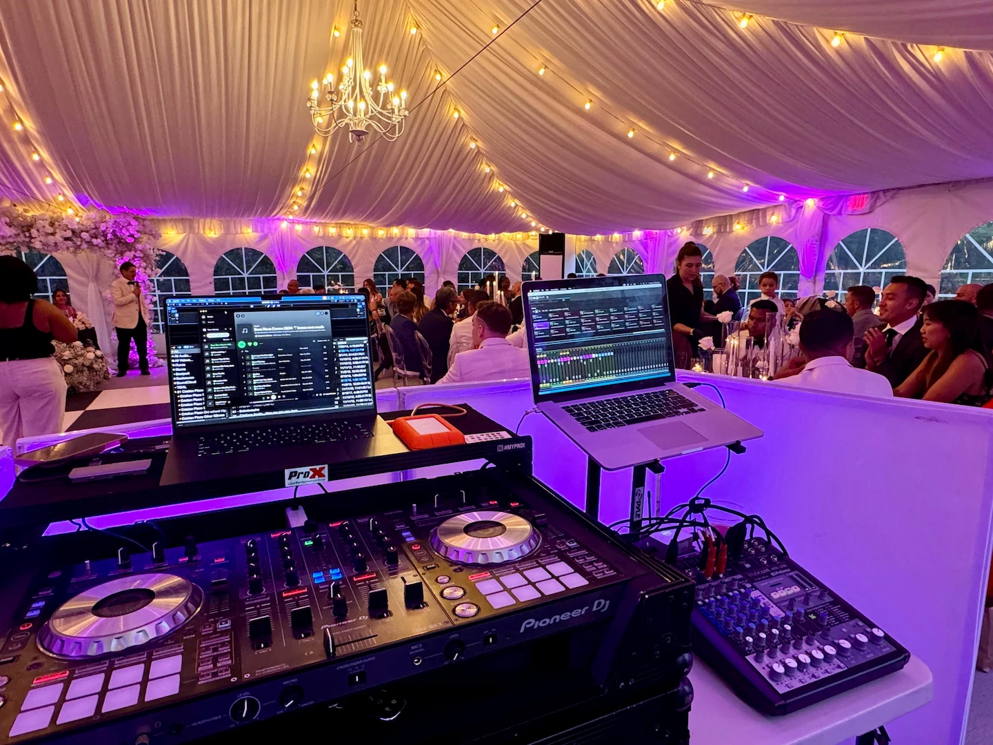 Master Productions Events | Experts in event planning, DJs, sound, and lighting.