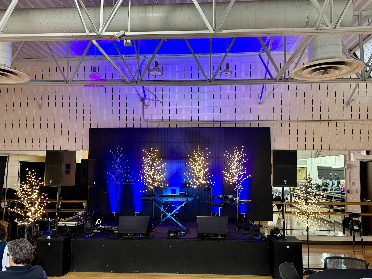 Master Productions Events | Experts in event planning, DJs, sound, and lighting.